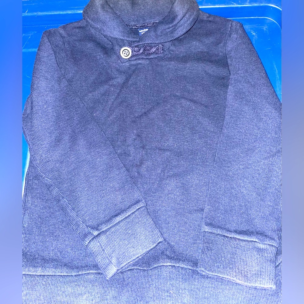 Baby GAP Toddler Boy’s sweater- Size: 5 years
Toddler, Navy